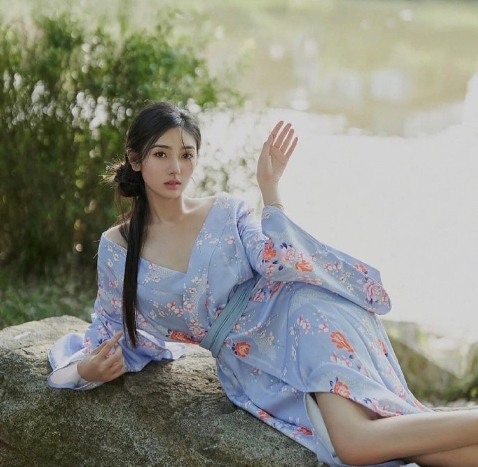 鬓边不是海棠红
